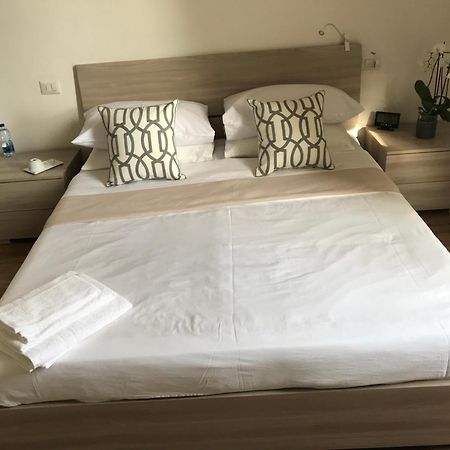 Santa Rosa Florence Apartments 3 Bedrooms - Private Parking Extérieur photo