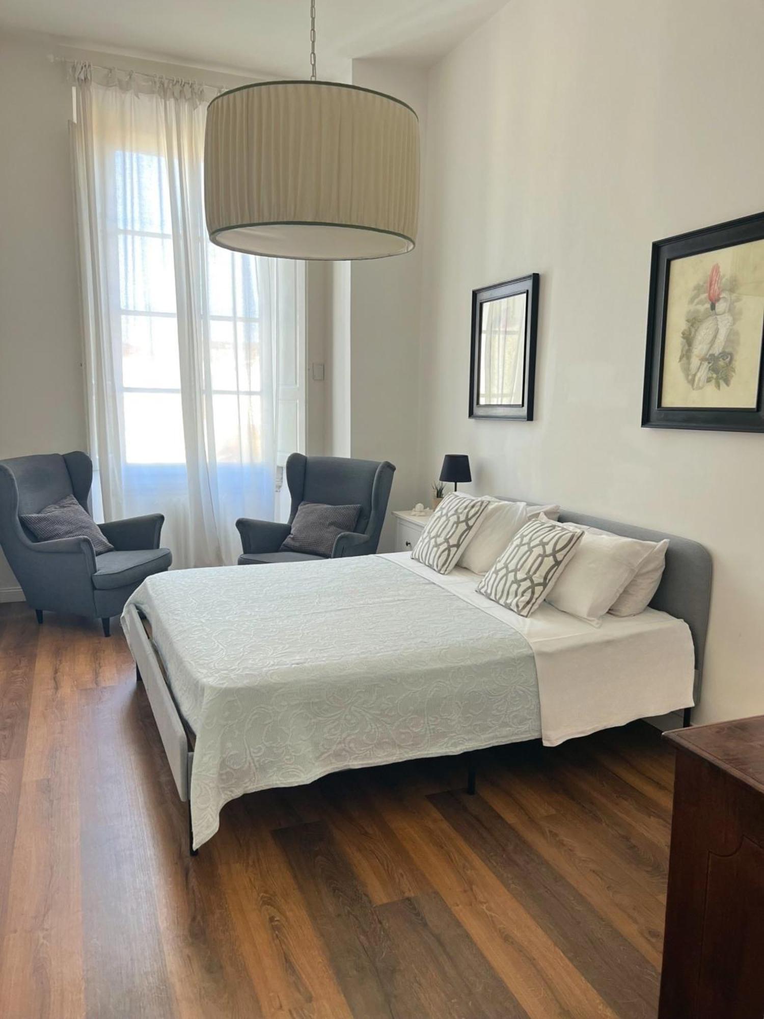 Santa Rosa Florence Apartments 3 Bedrooms - Private Parking Extérieur photo